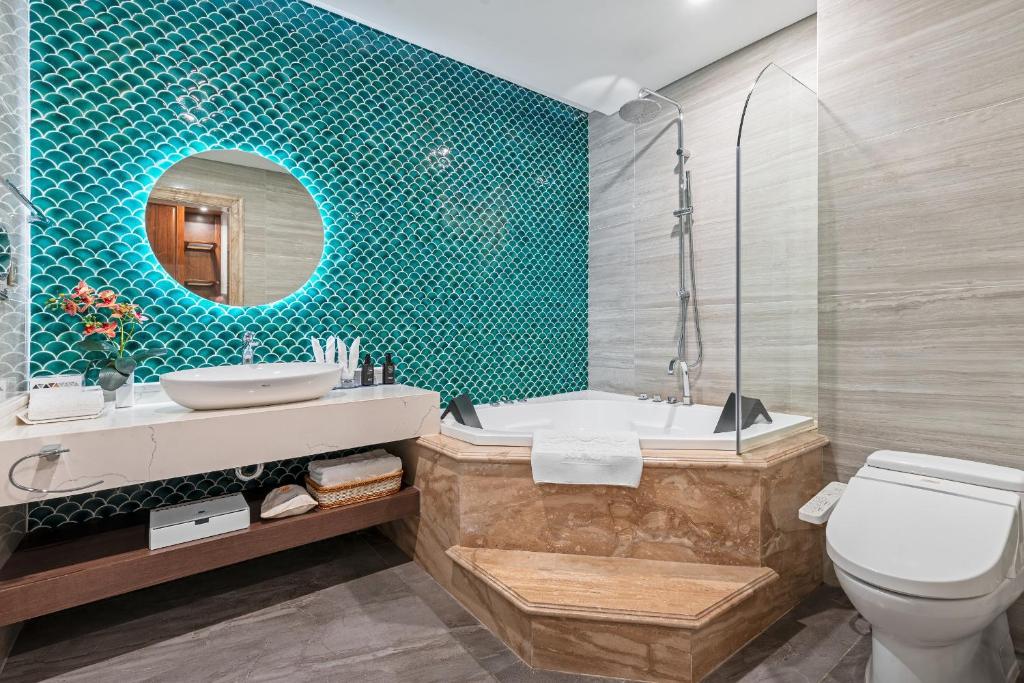 Grand Fleuve Boutique - 12