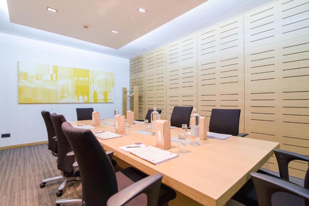 Hotel Barcelona Catedral 4 Sup - Resim 38