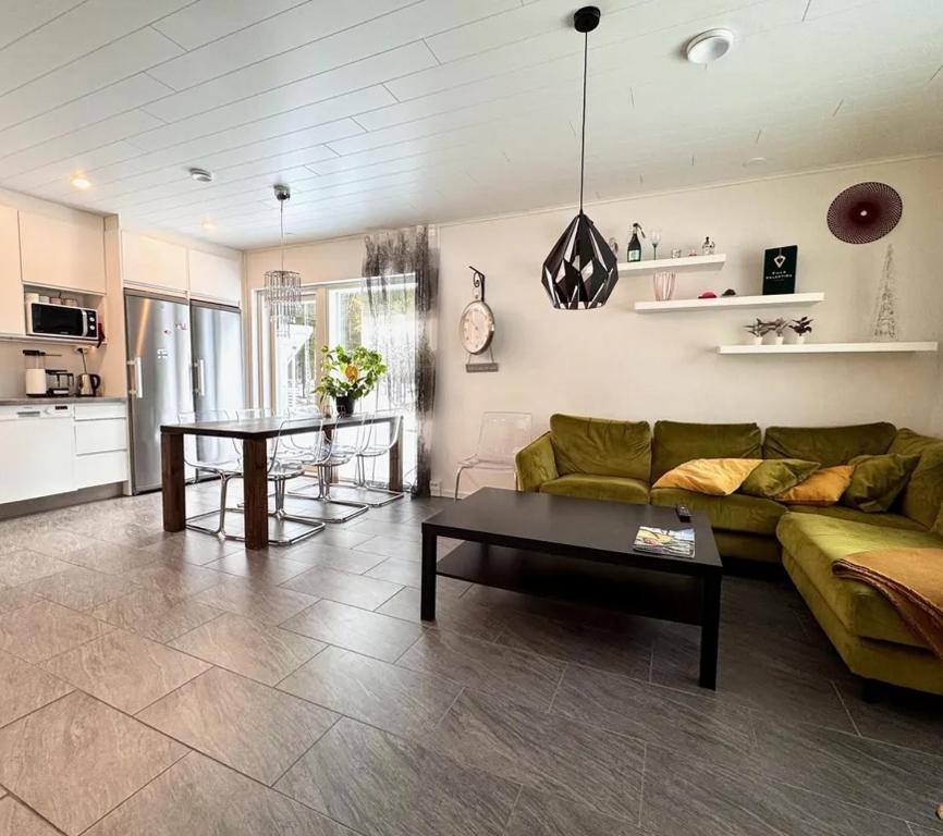 Nhà bếp/bếp nhỏ tại Villa Valentina Ähtäri