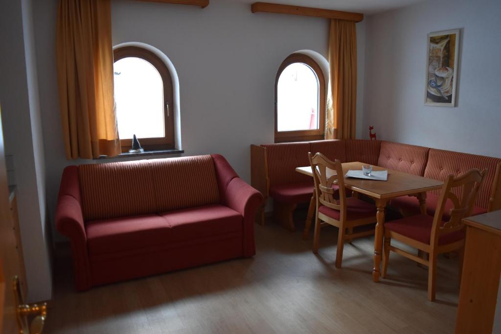 Posezení v ubytování Alpinchalet Ortler