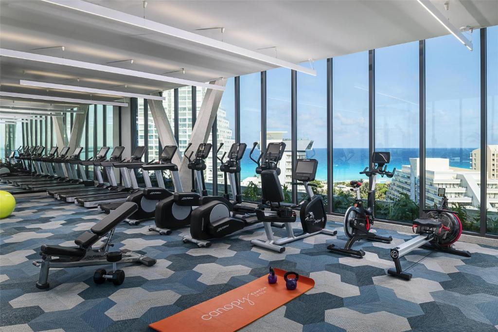 Fitness centrum a/nebo fitness zařízení v ubytování Canopy By Hilton Cancun La Isla