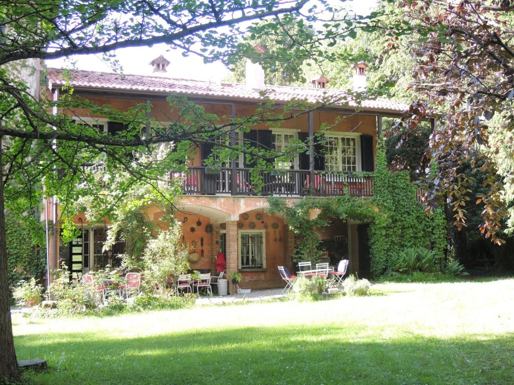 A garden outside Il Faggio Rosso