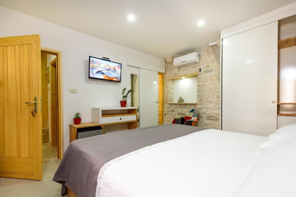 Villa Kudelik - Stone Story - 3