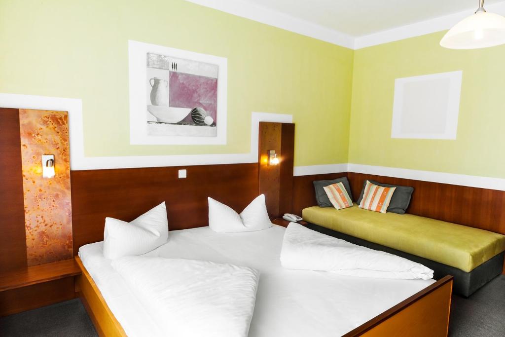 Sunny-Hill Frühstückshotel - Dreilandhof - 12