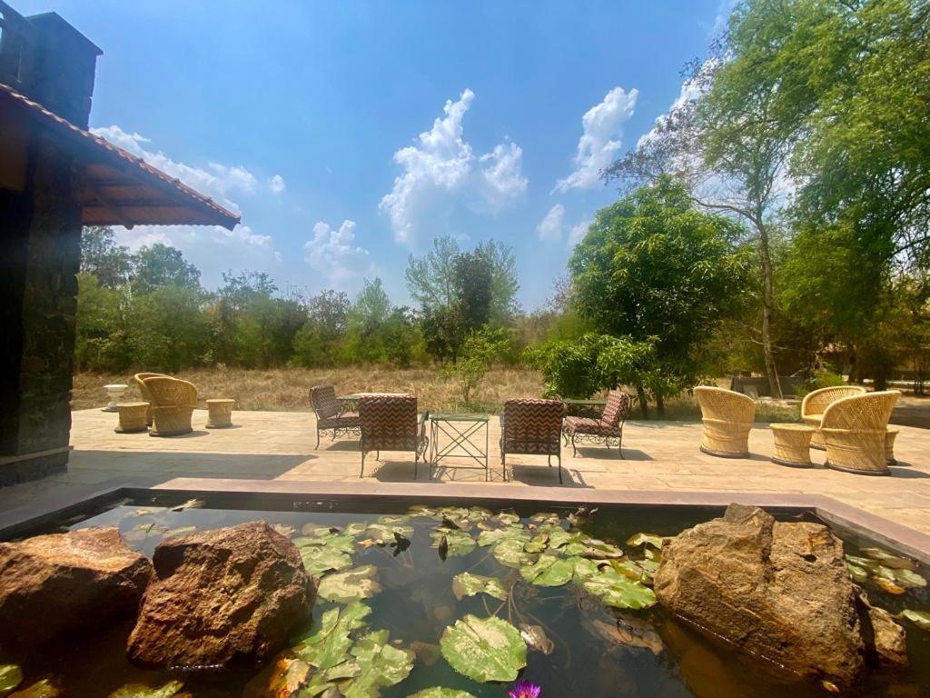 Zahrada ubytování Bamboo Grove Lodge, Bandhavgarh