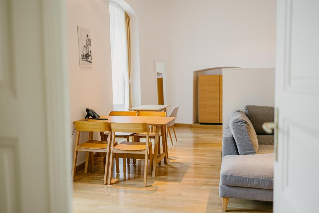Posezení v ubytování Hotel Benedict