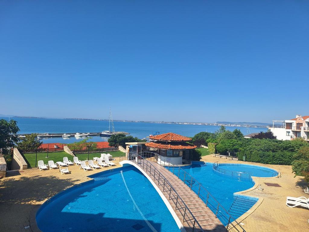 Diamond by the Sea