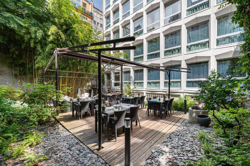 Jade Manotel - Resim 28