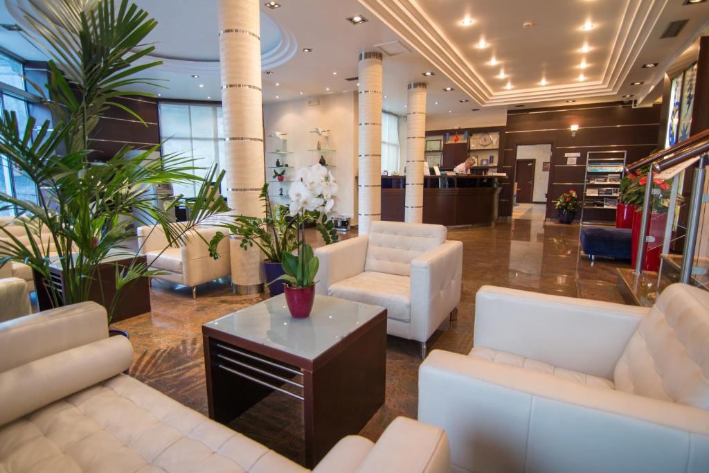 The lobby or reception area at Hotel Blue Star