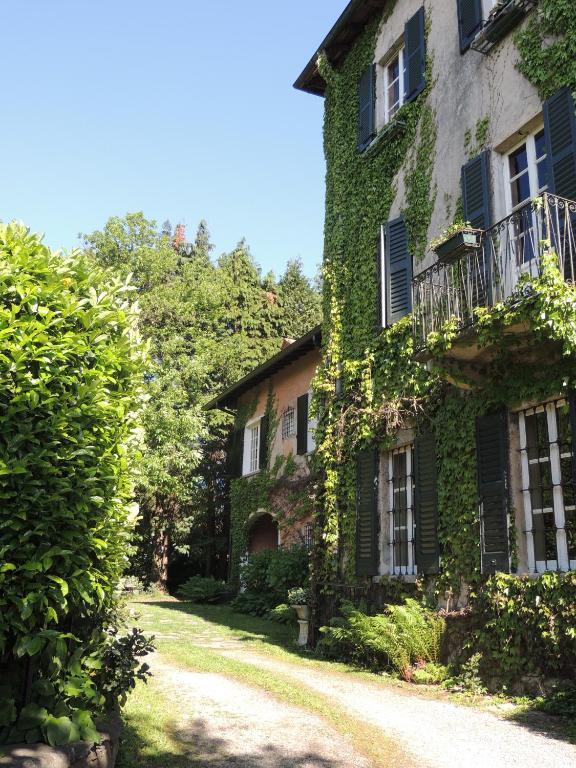A garden outside Il Faggio Rosso