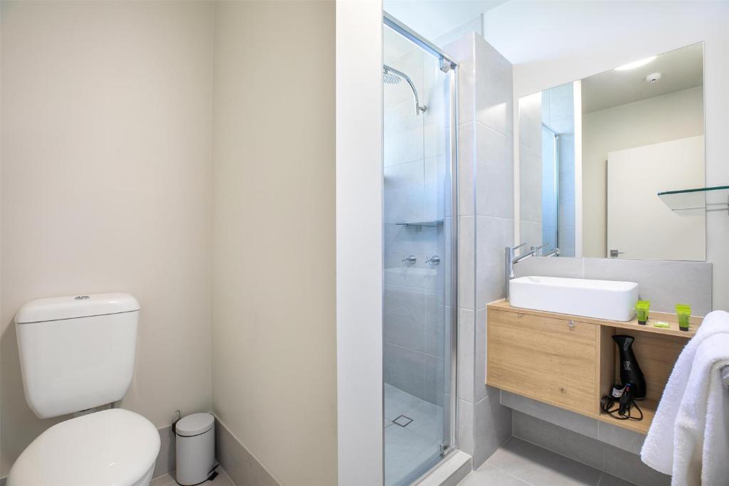 Nightcap at Chardons Corner Hotel - Resim 10