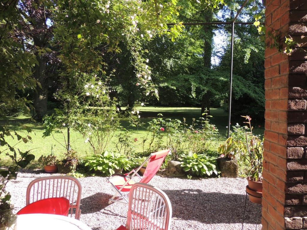 A garden outside Il Faggio Rosso