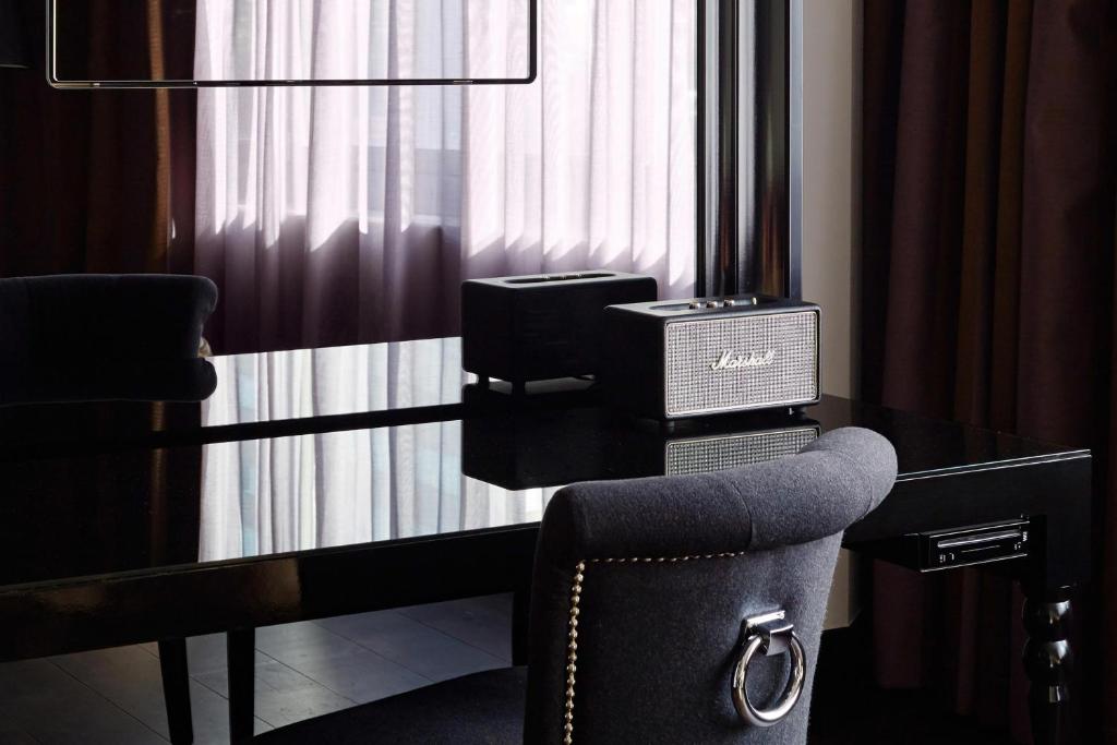 Posezení v ubytování Roomers Frankfurt Central, Autograph Collection