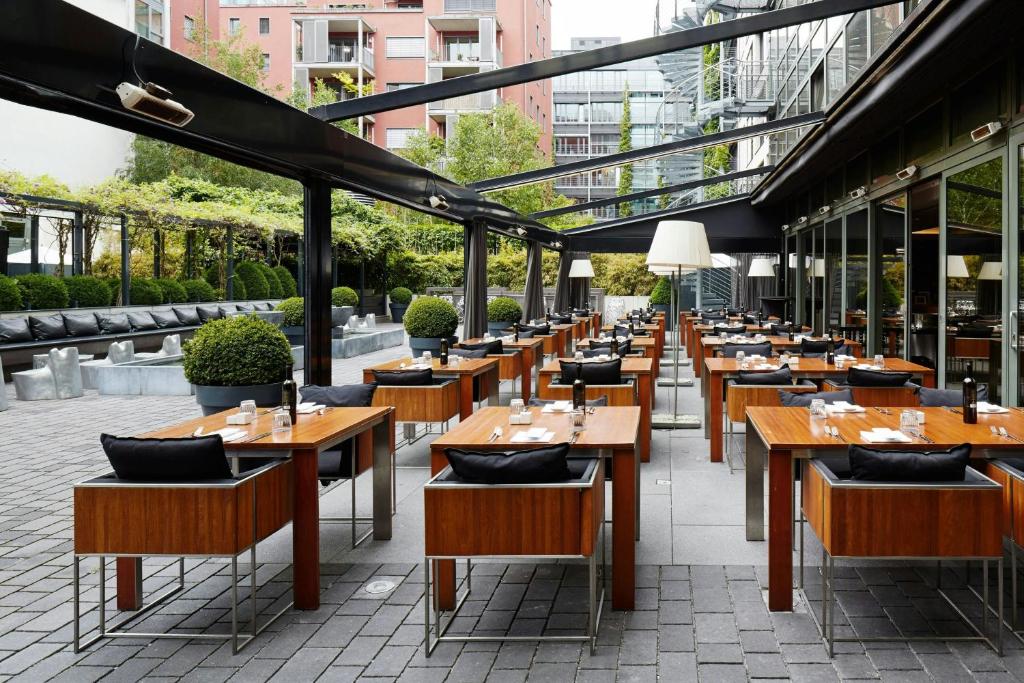 Roomers Frankfurt Central, Autograph Collection - Resim 36