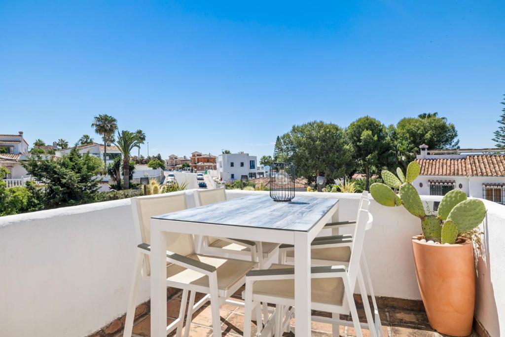 Fotografia z galérie ubytovania Stunning townhouse with pool in Riviera del Sol by Costarentals - Ref 199 v destinácii Sitio de Calahonda