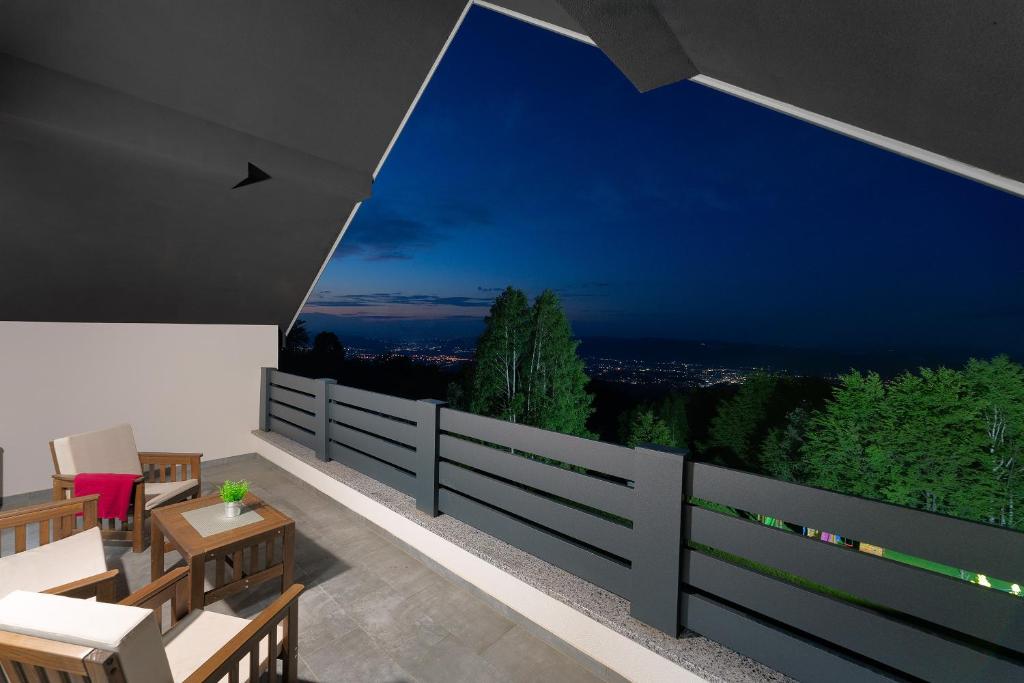 Balkón nebo terasa v ubytování Vision apartmani Goč