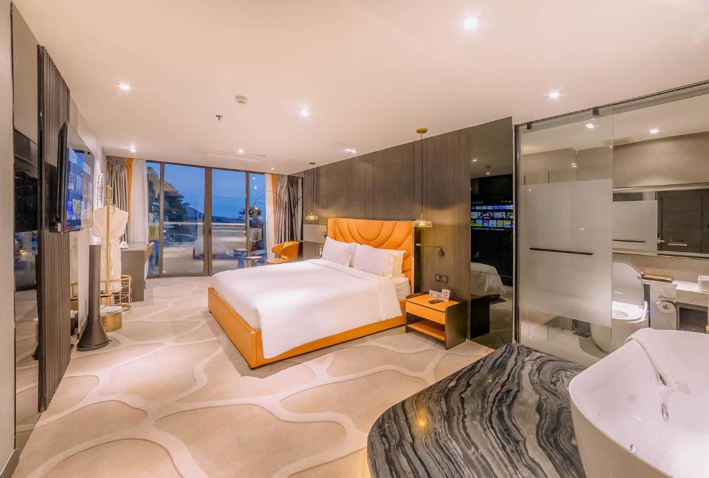 New Century Dalat Hotel - 6