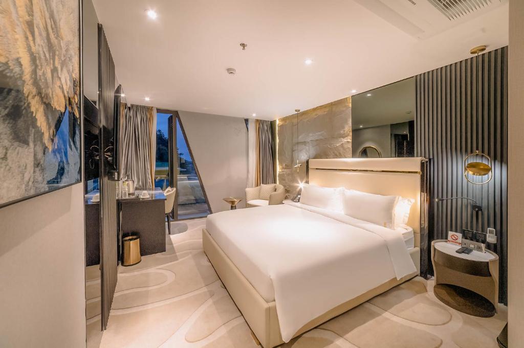 New Century Dalat Hotel - 4