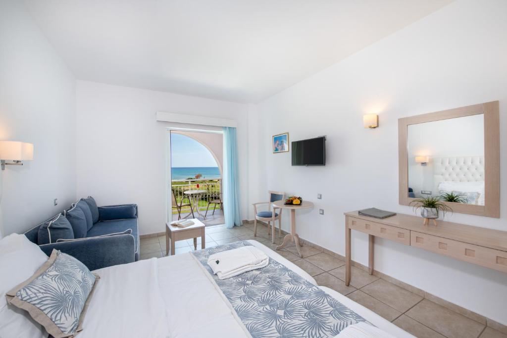 TV a/nebo společenská místnost v ubytování Delfina Tropic Beach
