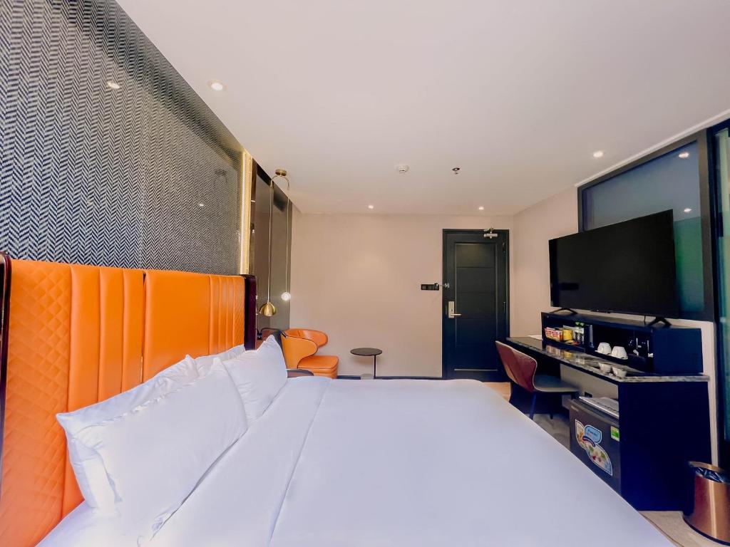 New Century Dalat Hotel - 18