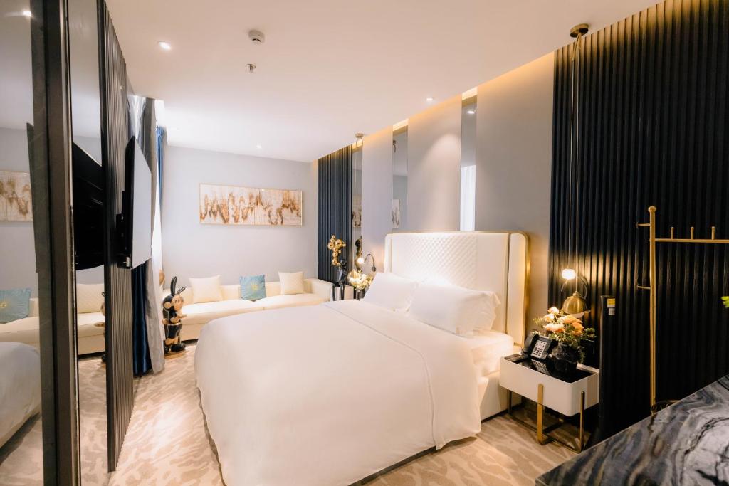 New Century Dalat Hotel - 12