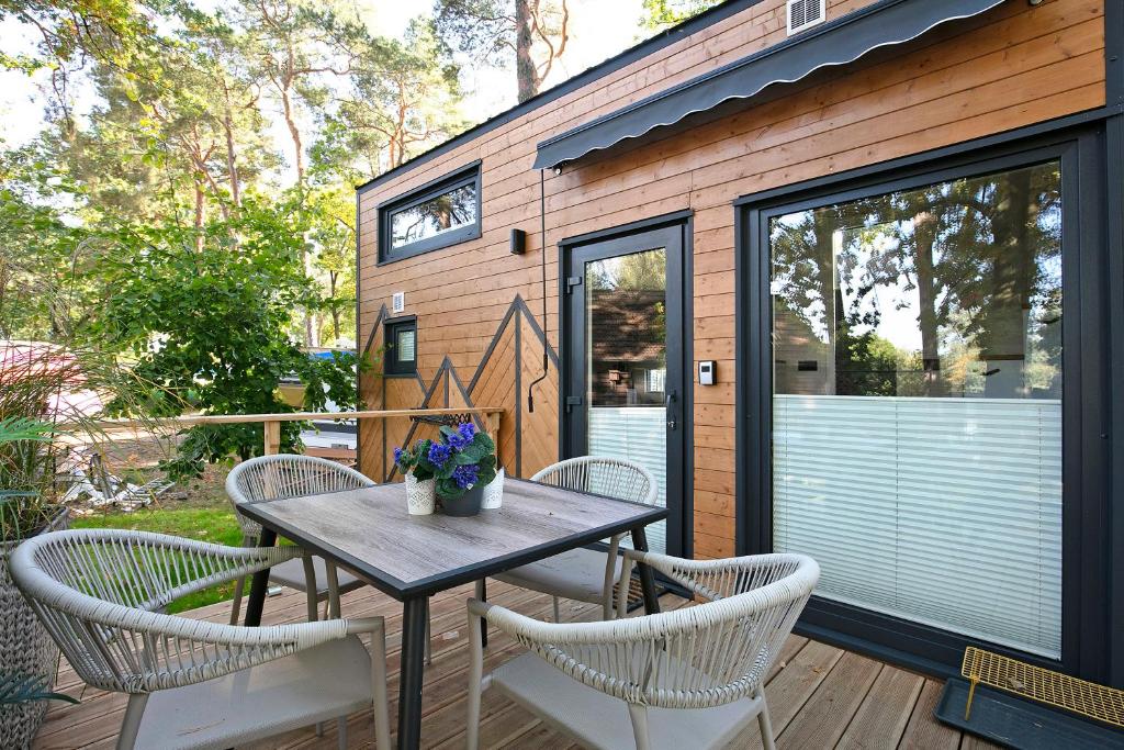 Balkón nebo terasa v ubytování Tiny House Nr 5