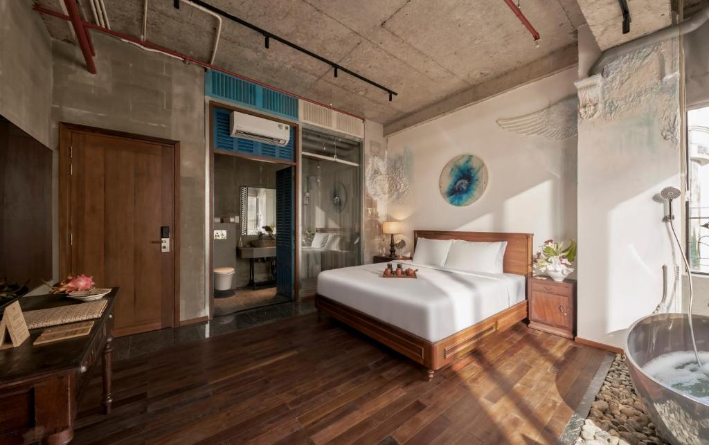 Artist Haven Room (City View)