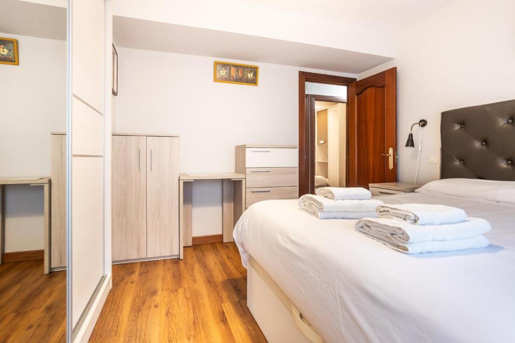 Apartamento Argüelles - 3 Hab y 1 baño - 5 pax - VUT-5675-AS