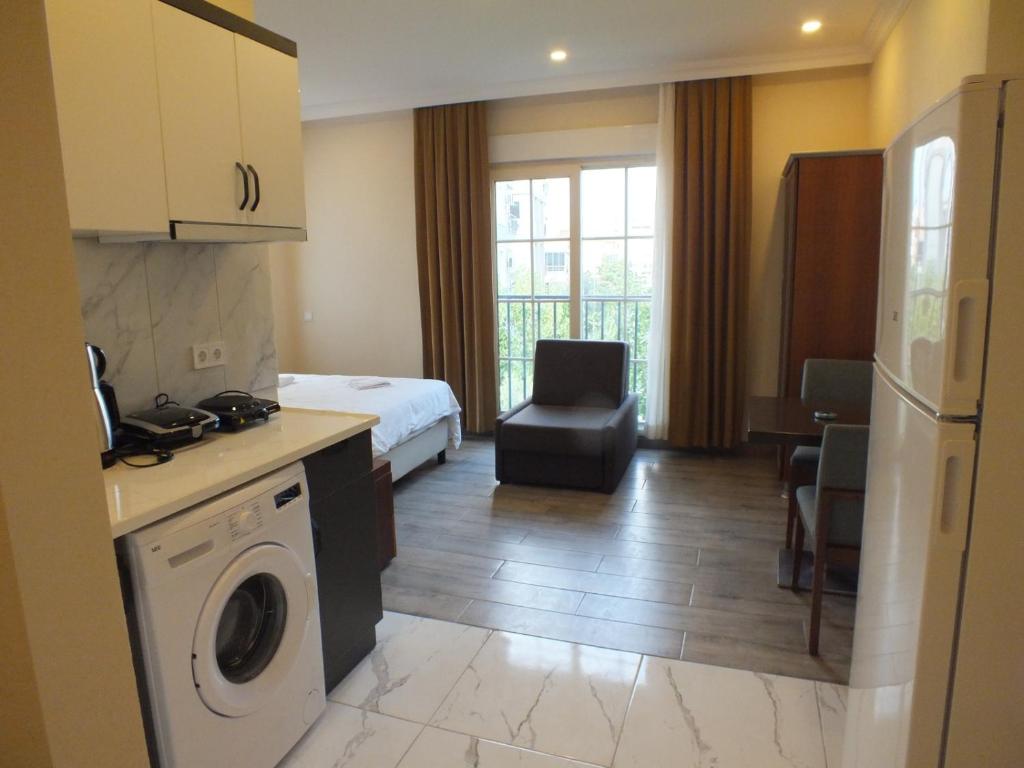 لابی و فضای عمومی Antalya Apart House - 17 - تصویر ۵