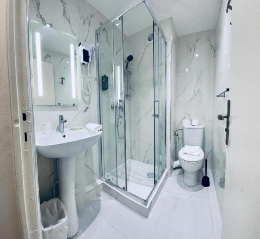 Hipotel Paris Gambetta République - Resim 7