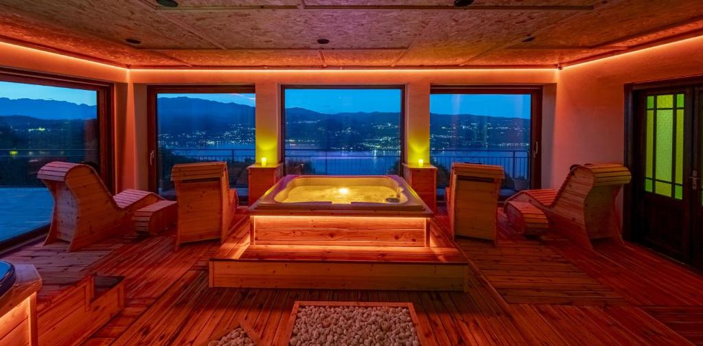 Posezení v ubytování Hotel Panoramico SPA lago d'Orta