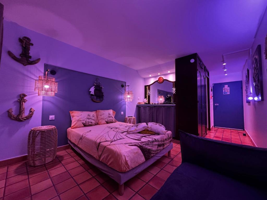 Postel nebo postele na pokoji v ubytování La Caravelle - Studio Lumineux Évasion en Bord de Mer