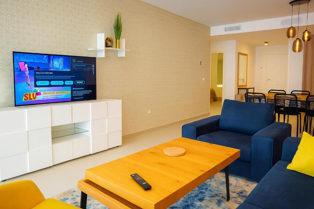 Apartment Sleeps 4 with Gym & Spa