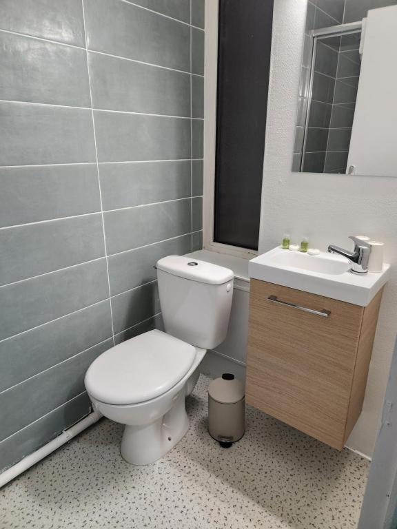 Hôtel Chateaubriand - Resim 10