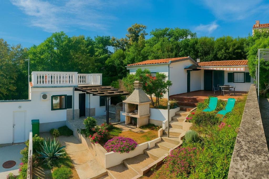 Casa con jardín y cenador en Adriatic Pearl, en Dramalj