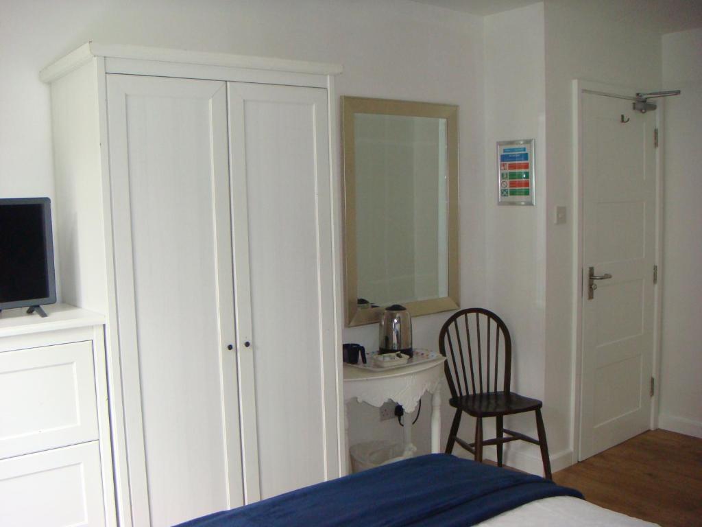 Salmon Leap Hotel photo