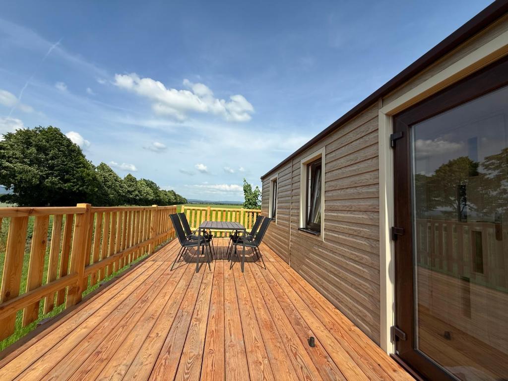 Balkón nebo terasa v ubytování Penzion - Apartman Přestavlky