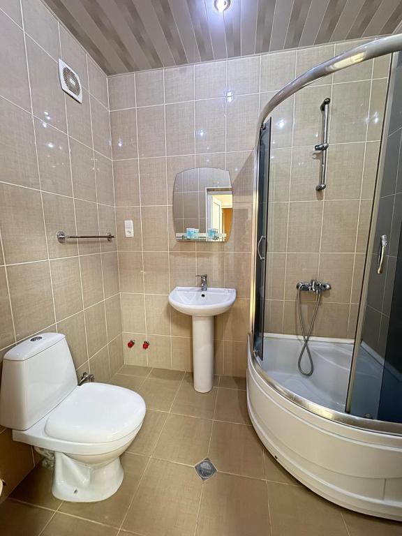 Koupelna v ubytování HOTEL IMERETI TBILISi
