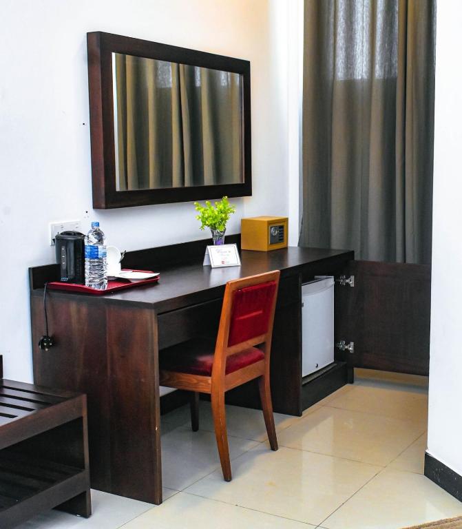TV a/nebo společenská místnost v ubytování Hotel 198 Negombo