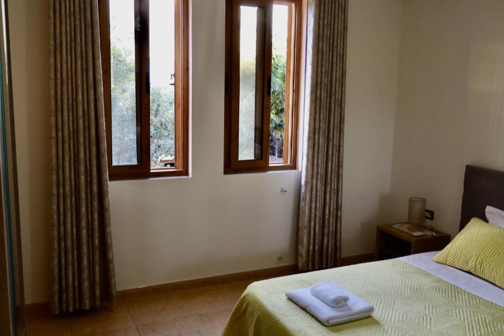 Letto o letti in una camera di Demaj House