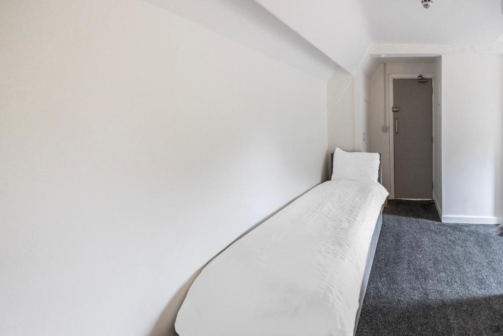 OYO A Better Night Hotel - Manchester Salford - Resim 25