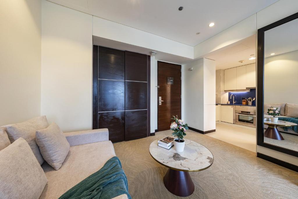 Posezení v ubytování Luxury Address Res DubaiMarina Studio3 Frank&Frank - 1910
