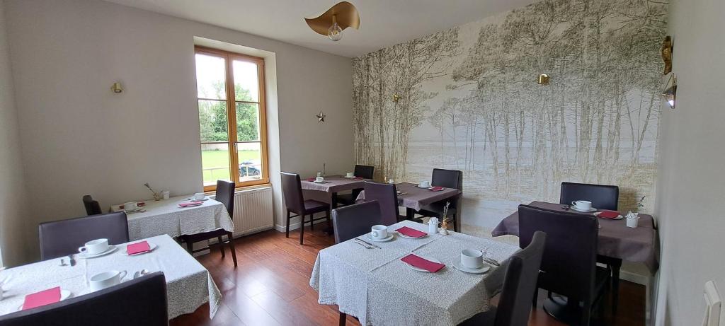 Posezení v ubytování Auberge Côté Rivière