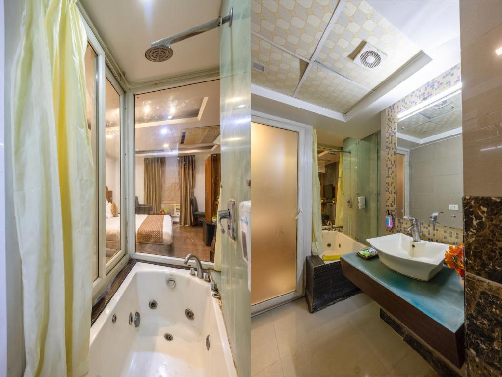 Koupelna v ubytování Hotel Palm Do'r # Walking Distance to New Delhi Station # Parking # Family Hotel # Customer's Choice Hotel # Top Rated Hotel