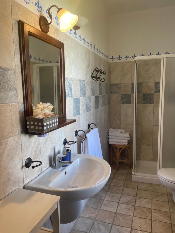 Koupelna v ubytování Agriturismo Cascina Anrì