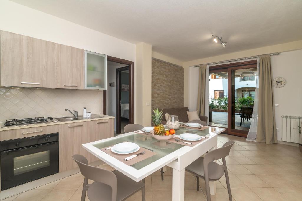 Η κουζίνα ή μικρή κουζίνα στο Colino APT
