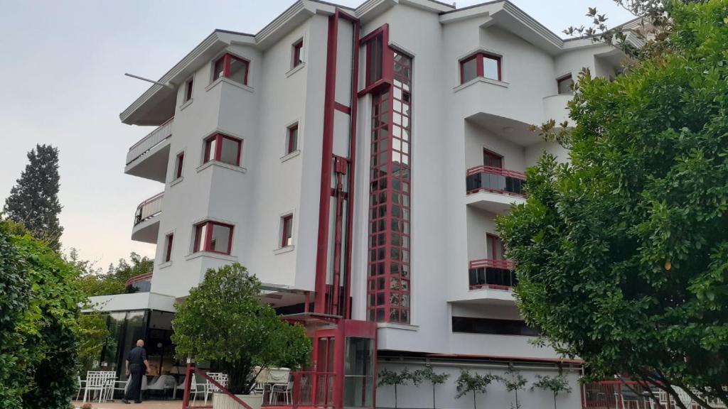 Budova, kde se hotel nachází