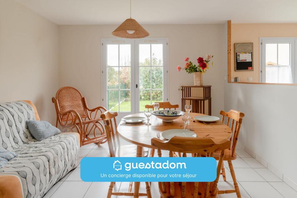 Khu vực ghế ngồi tại La Merisolle - 850m mer - Wifi