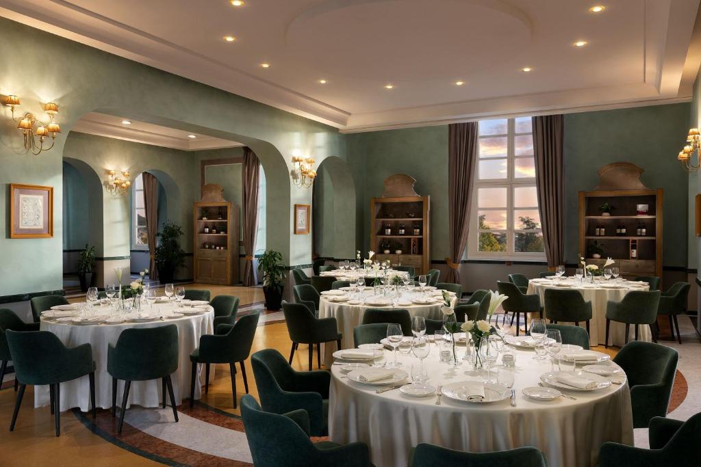 A restaurant or other place to eat at Bagni Di Pisa Palace & Thermal Spa - The Leading Hotels of the World