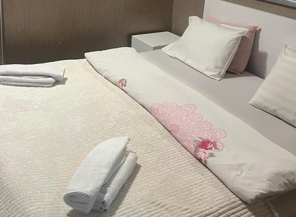 Postel nebo postele na pokoji v ubytování Hotel 6